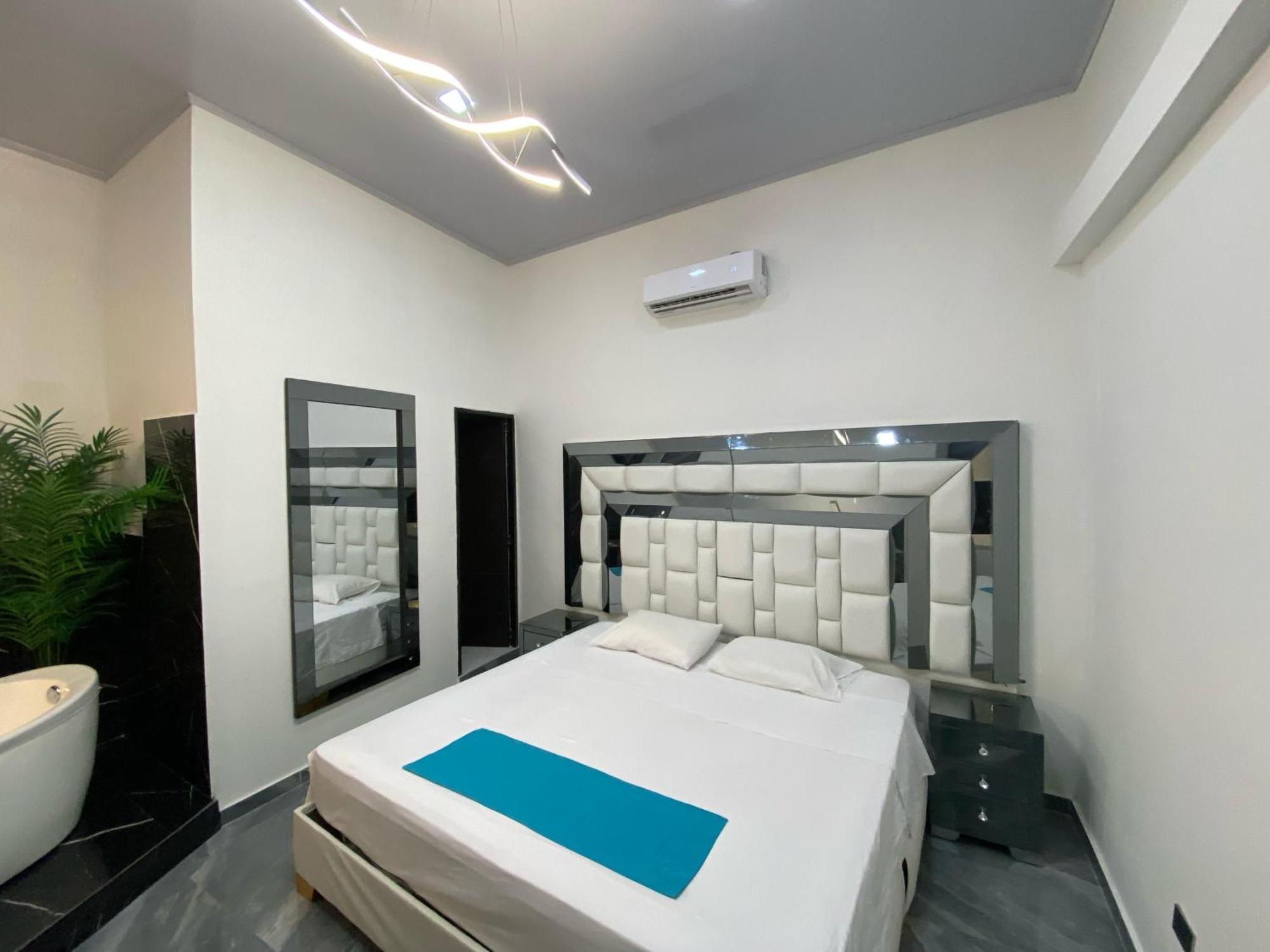 Hotel Hostal Caps Cartagena المظهر الخارجي الصورة
